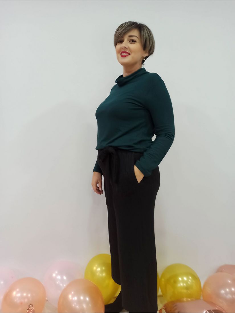 Παντελόνα ζιπ κιλότ ελληνικής ραφής μονόχρωμη με ζώνη  μαύρο