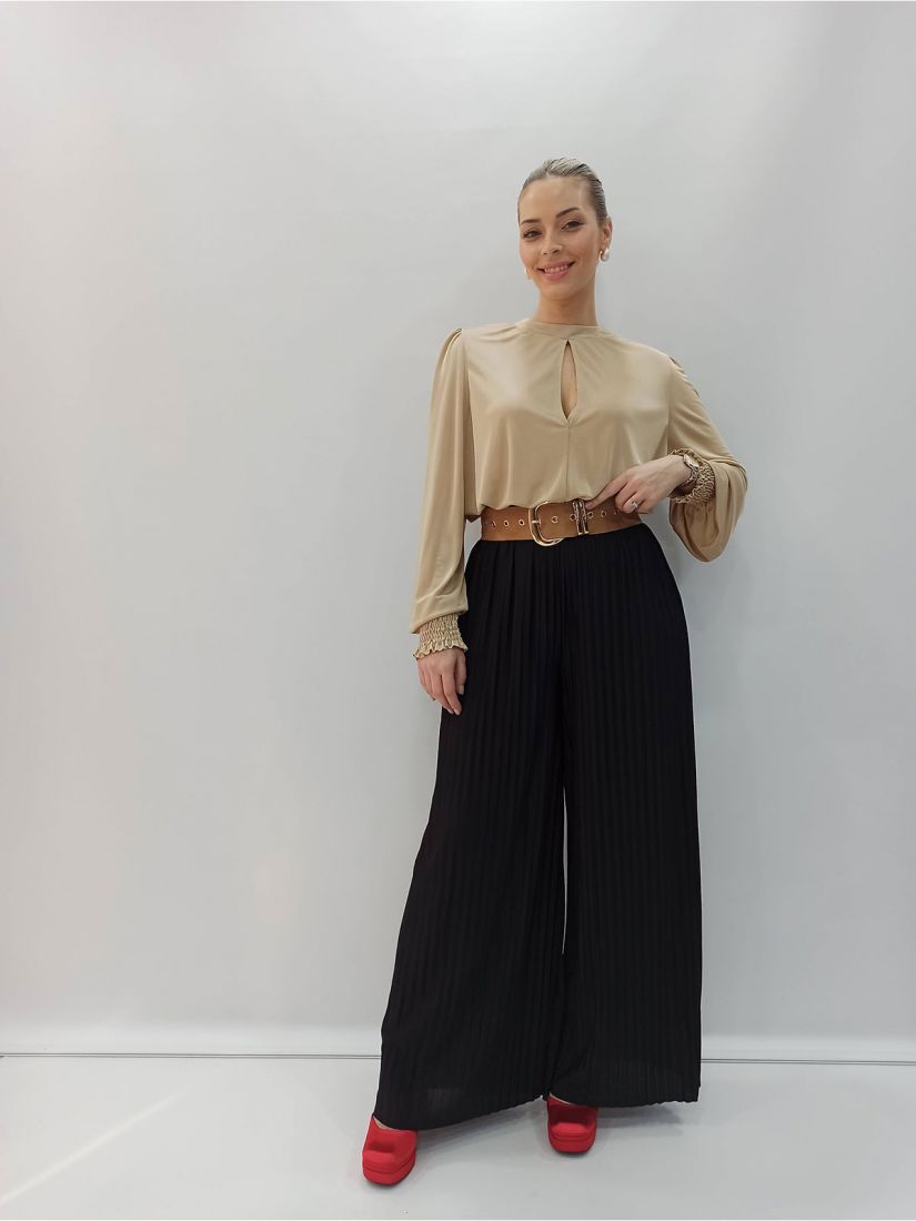 Παντελόνα πλισέ μονόχρωμη ψηλόμεση μαύρο