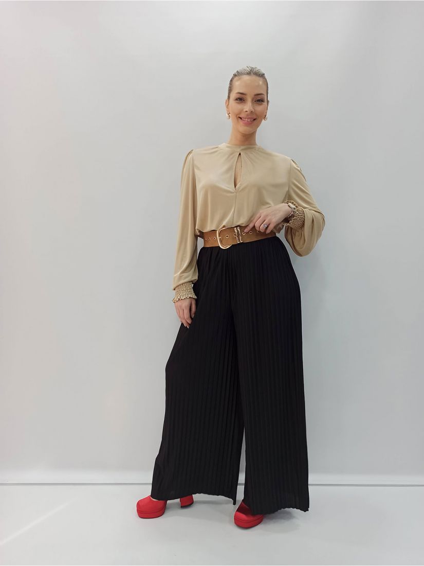 Παντελόνα πλισέ μονόχρωμη ψηλόμεση μαύρο