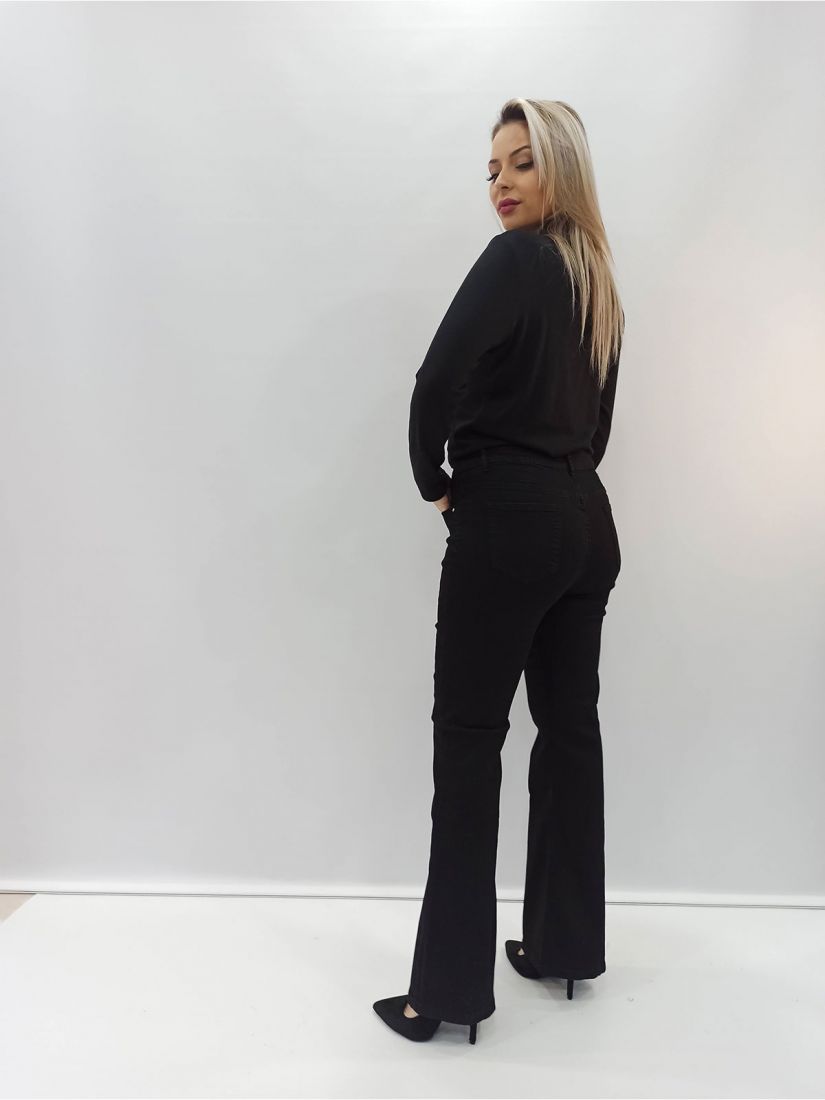 Παντελόνι τζιν καμπάνα μονόχρωμο ελληνικής ραφής μαύρο