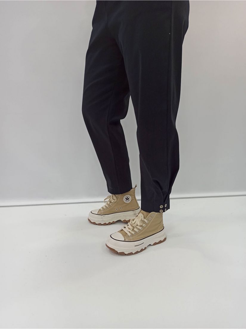 Παντελόνι σουέτ buggy μονόχρωμο με τσέπες ελληνικής ραφής μαύρο