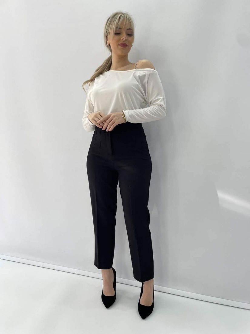 Μπλούζα μονόχρωμη με αλύσιδα στον ώμο ελληνικής ραφής λευκό