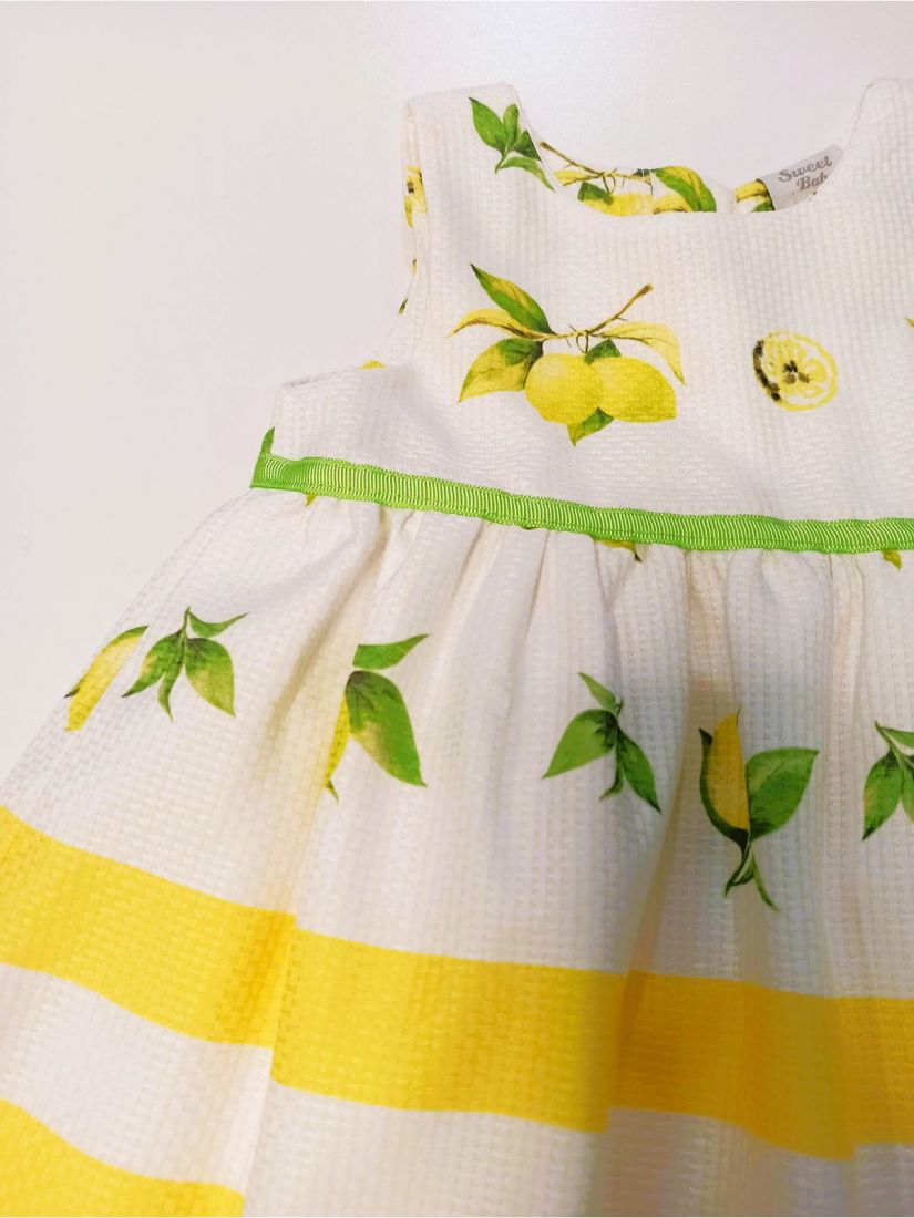 Φόρεμα με print λεμονάκια και κουμπάκια στην πλάτη ελληνικής ραφής λευκό