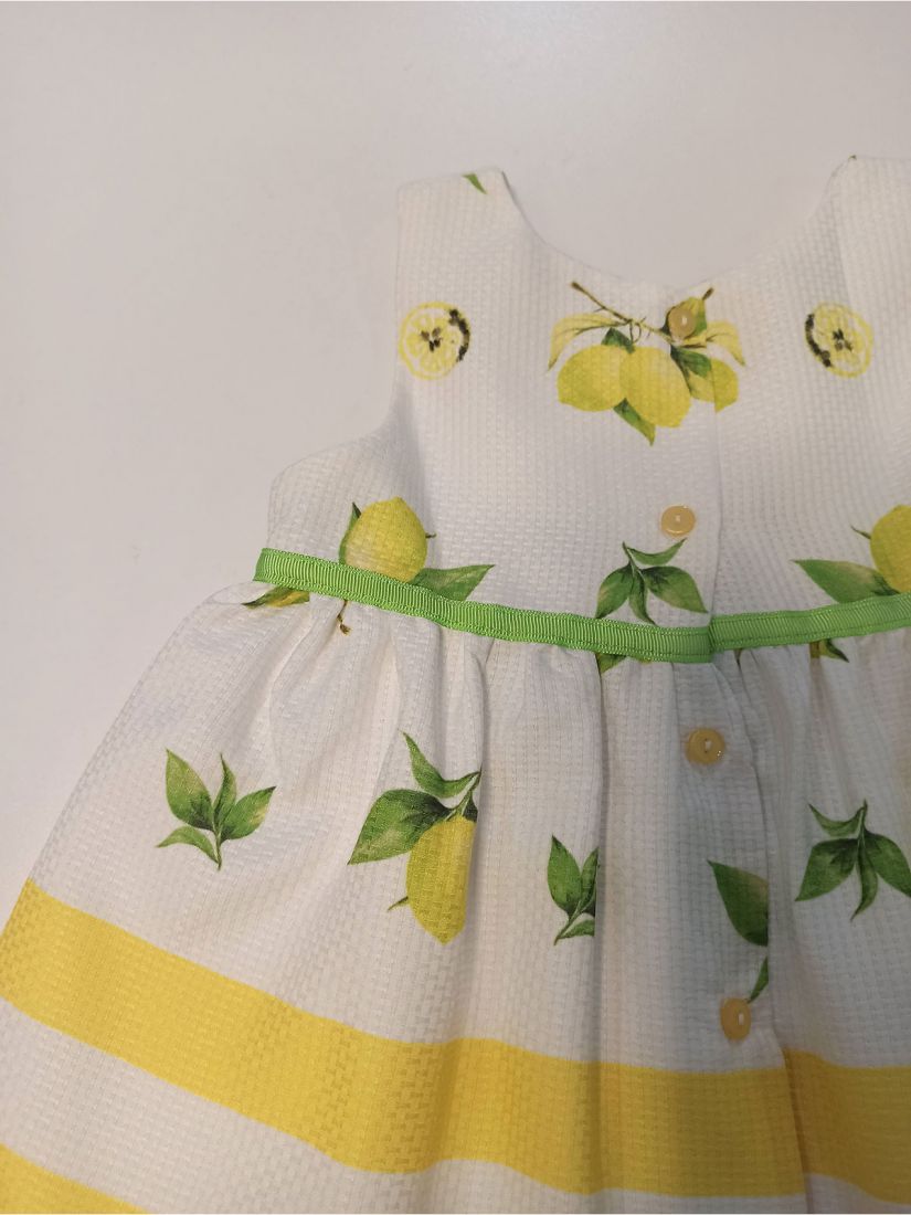 Φόρεμα με print λεμονάκια και κουμπάκια στην πλάτη ελληνικής ραφής λευκό