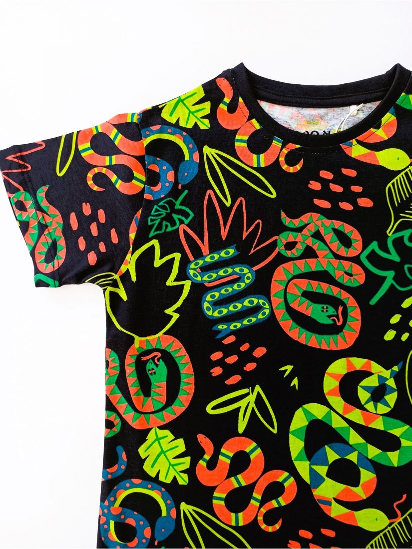 Μπλούζα με print neon snakes λάιμ