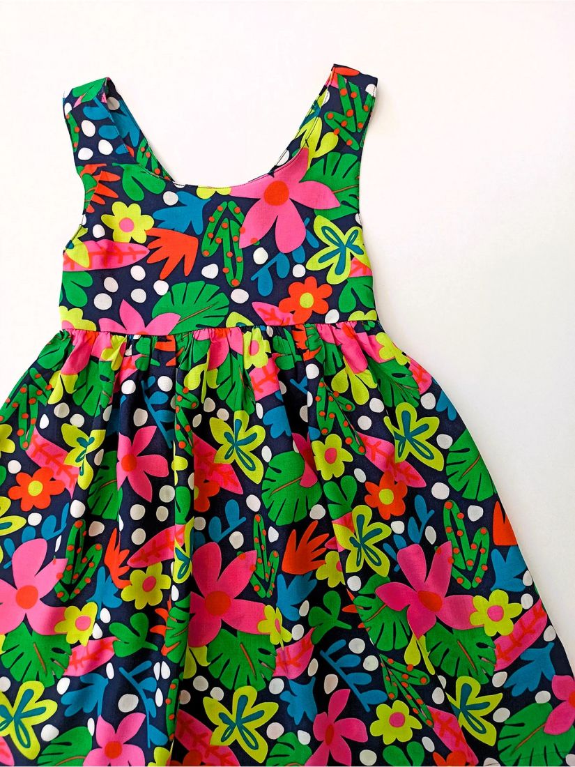 Φόρεμα φλοράλ με fluo tropical print και πλάτη χιαστή κοραλί