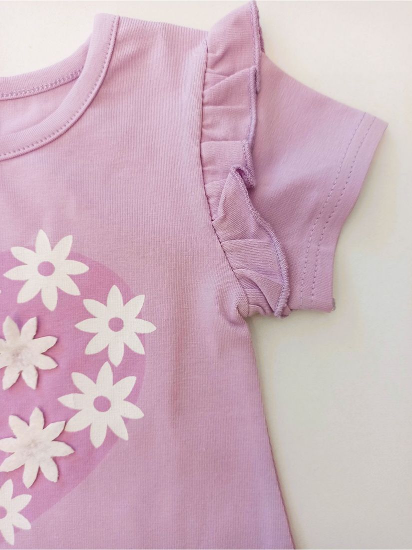 Σετ μπλούζα με βολάν και print 3D μαργαρίτες και σορτς με λάστιχο ελληνικής ραφής λιλά