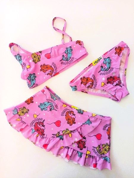 Μαγιό τριών τεμαχίων με μπικίνι και παρεό με αντηλιακή προστασία SPF 40+ print μονόκερος λιλά