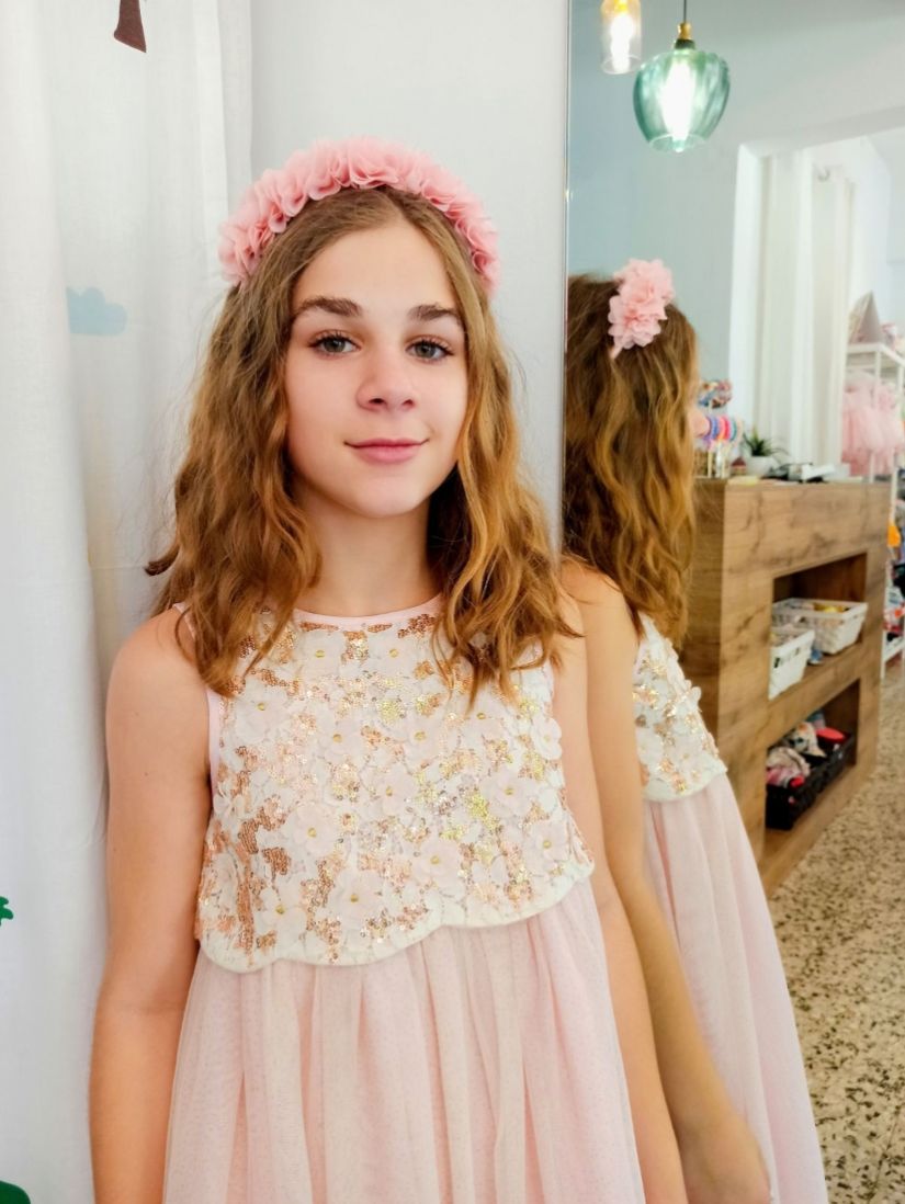 Φόρεμα μακρύ με τούλι στρας και μπούστο παγέτα και κεντημένα λουλούδια ροζ χρυσό