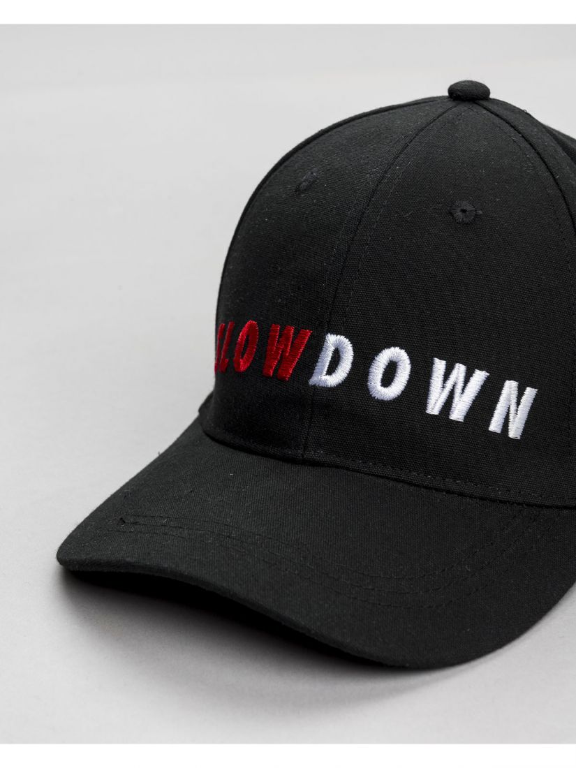 Καπέλο jockey βαμβακερό με print slow down μαύρο