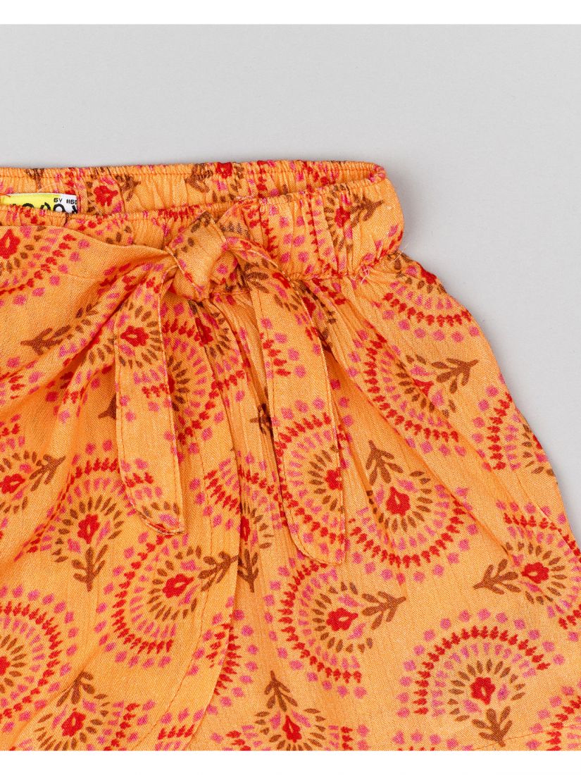 Φούστα σορτς με δέσιμο μπροστά και print λουλούδια κοραλί