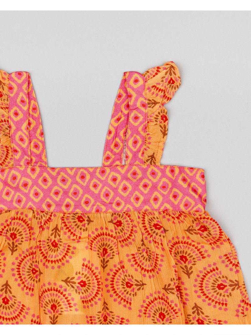 Τοπ φλάμα με βολάν στις τιράντες και print λουλούδια κοραλί