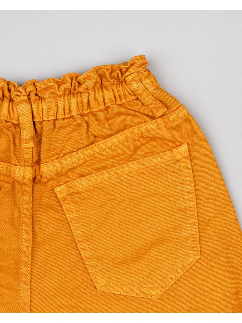 Σορτς ψηλόμεσο τζιν μονόχρωμο με ρεβέρ εκάι