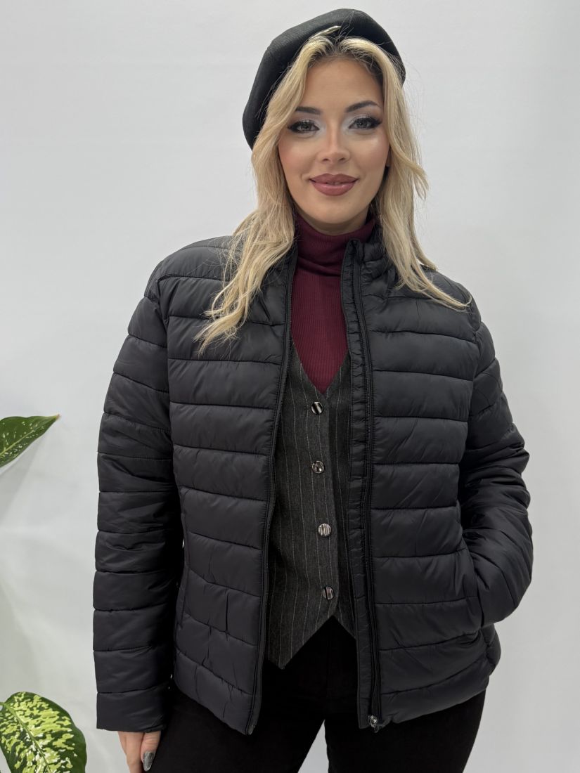 Μπουφάν κοντό καπιτονέ μαύρο