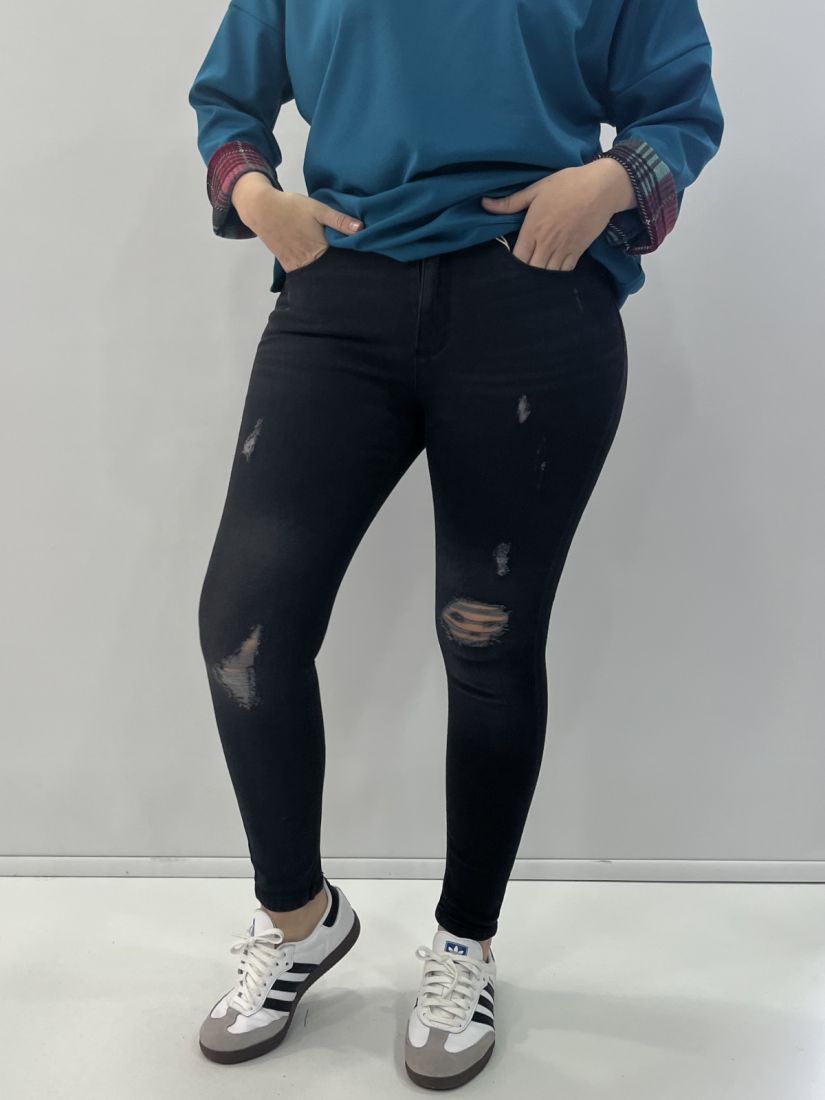 Jean σε στενή γραμμή με σκισίματα  μαύρο
