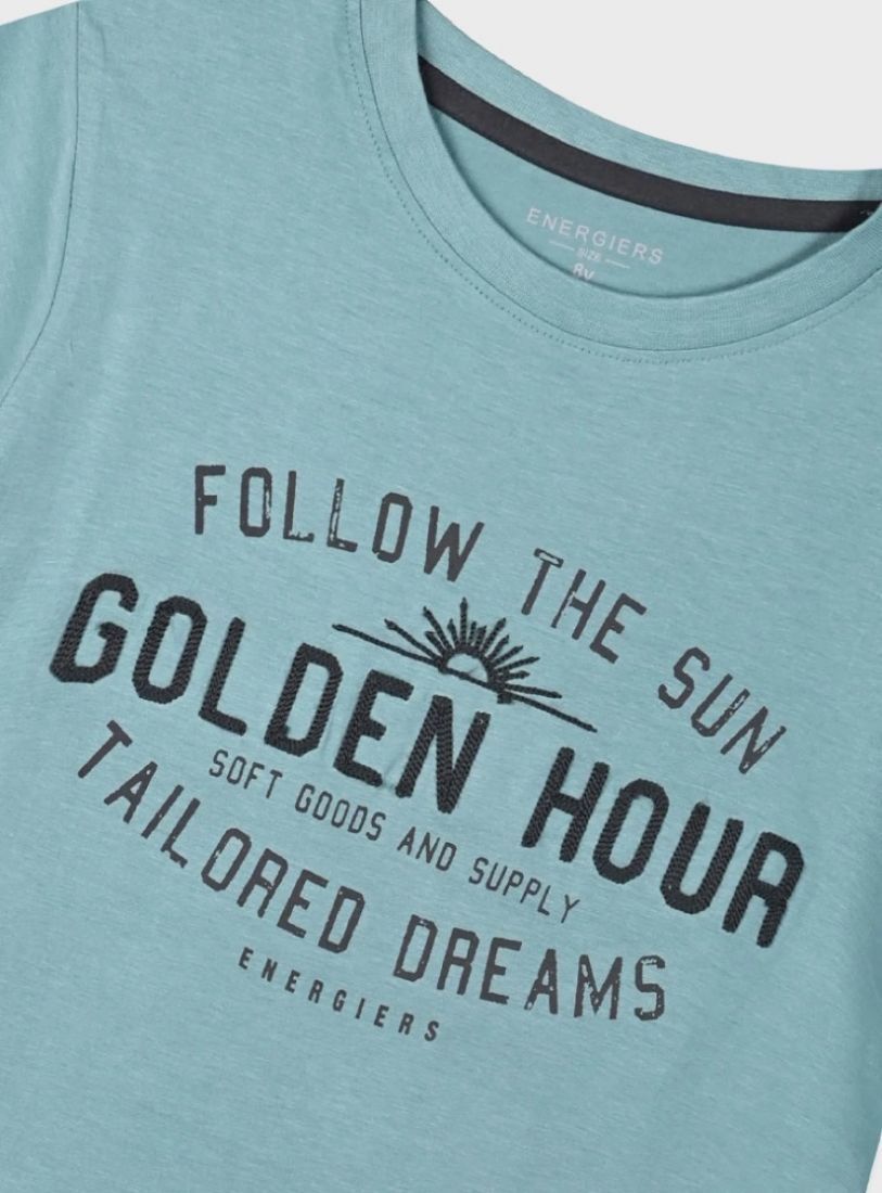 Μπλούζα κοντομάνικη με print Golden Hour πετρόλ