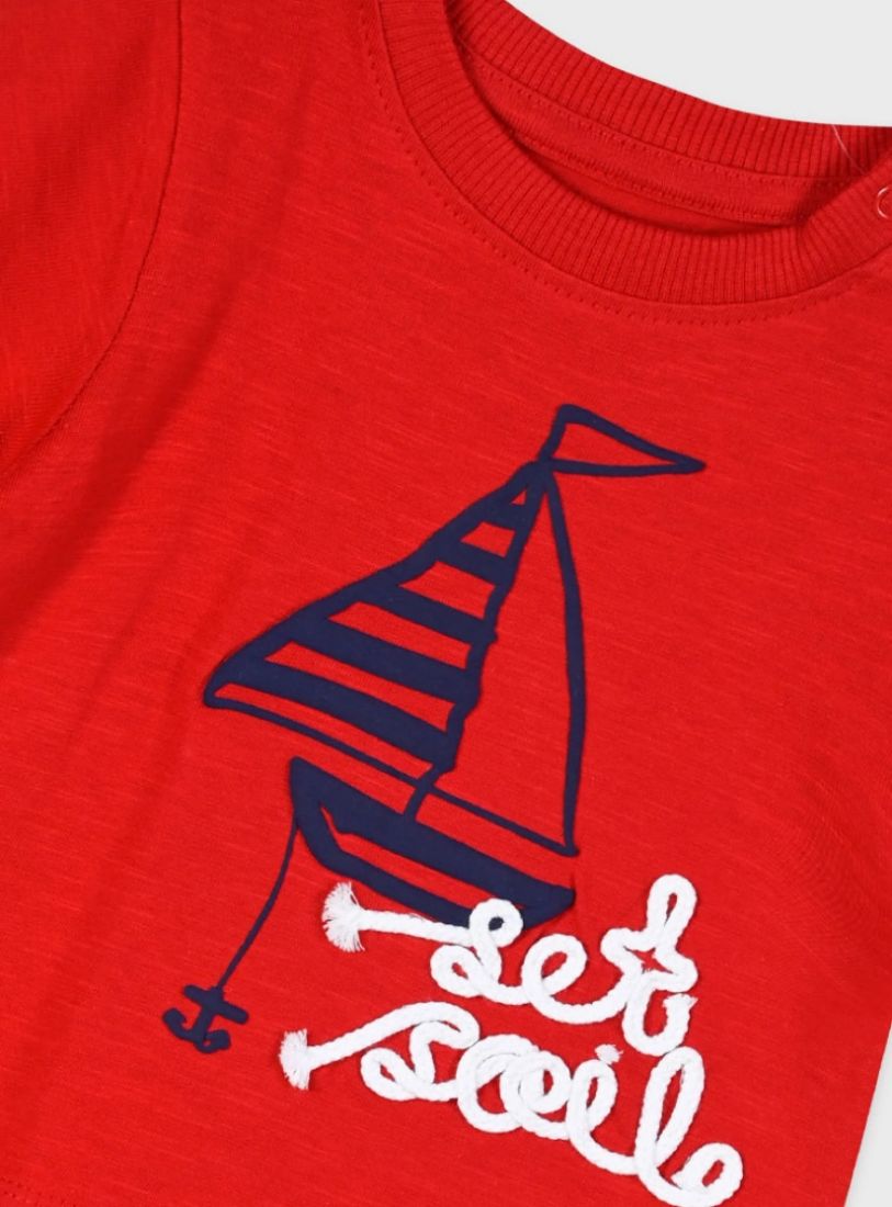 Σετ κοντομάνικη μπλούζα με κέντημα και ριγέ σορτς κόκκινο