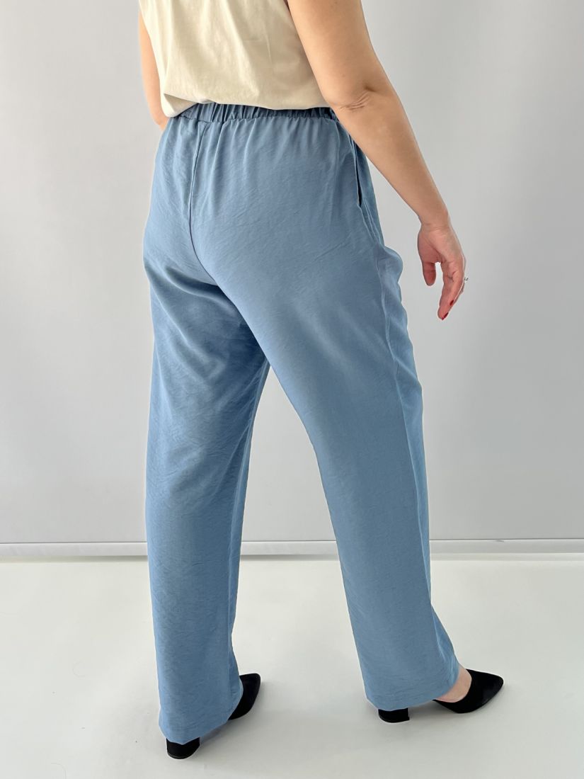 Παντελόνα με λάστιχο στη μλεση και τσέπες σιέλ