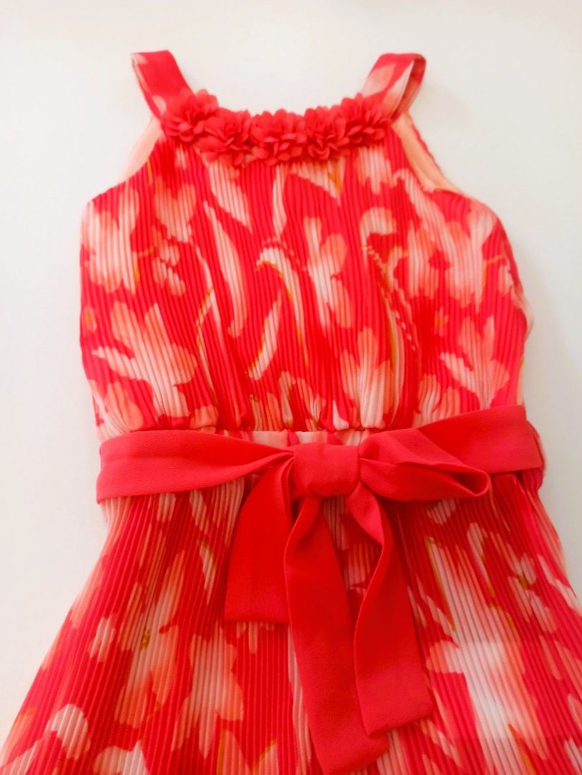 Ολόσωμη φόρμα ζωρζέτα φλοράλ με πλισέ παντελόνα και ζώνη  κοραλί