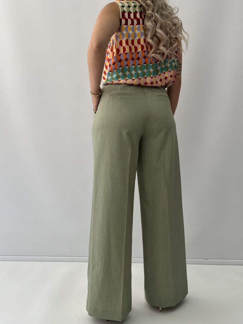 Παντελόνα με λάστιχο πίσω και πατηλέτα με κουμπιά φυστικί