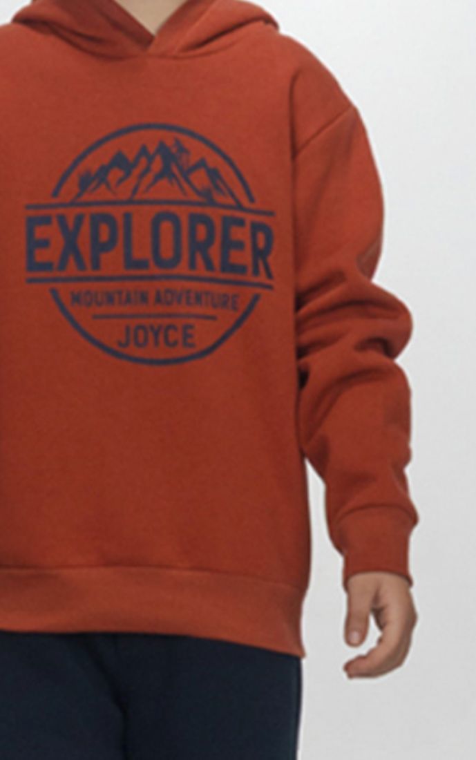 Φόρμα φούτερ με κουκούλα και print explorer καφέ