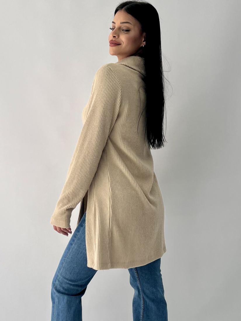 Μπλούζα πλεκτή με γιακά, κουμπί και άνοιγμα στο πλάι μπεζ