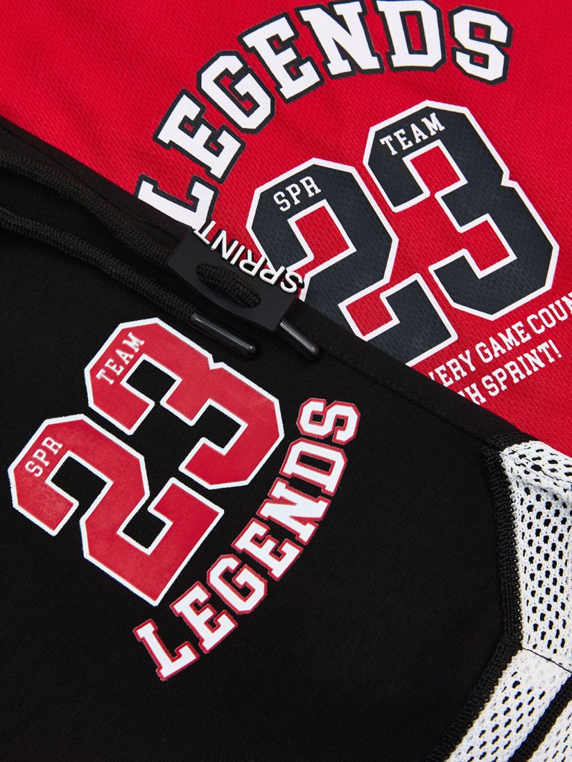 Σετ μπλούζα αμάνικη με print basketball και βερμούδα με λεπτομέρειες κόκκινο