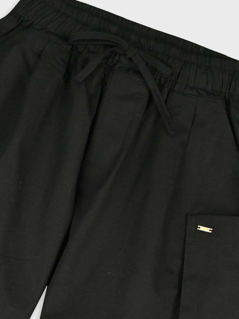 Βερμούδα μονόχρωμη με λάστιχο και τσέπες μαύρο