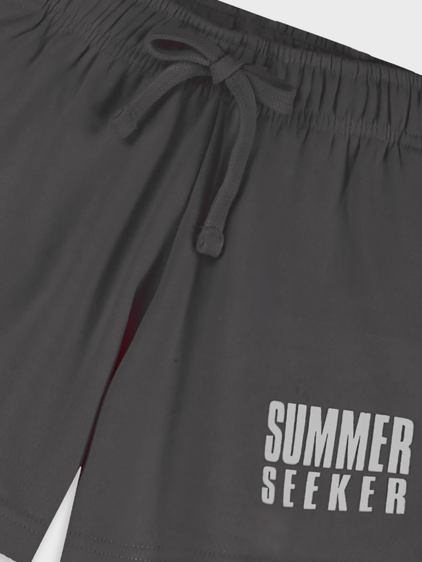 Σορτς μονόχρωμο με print summer seeker μαύρο