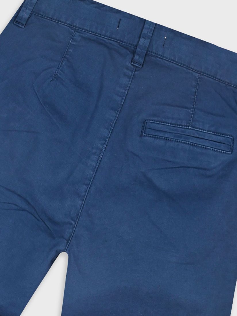 Βερμούδα μονόχρωμη σε ίσια γραμμή με τσέπες μπλε