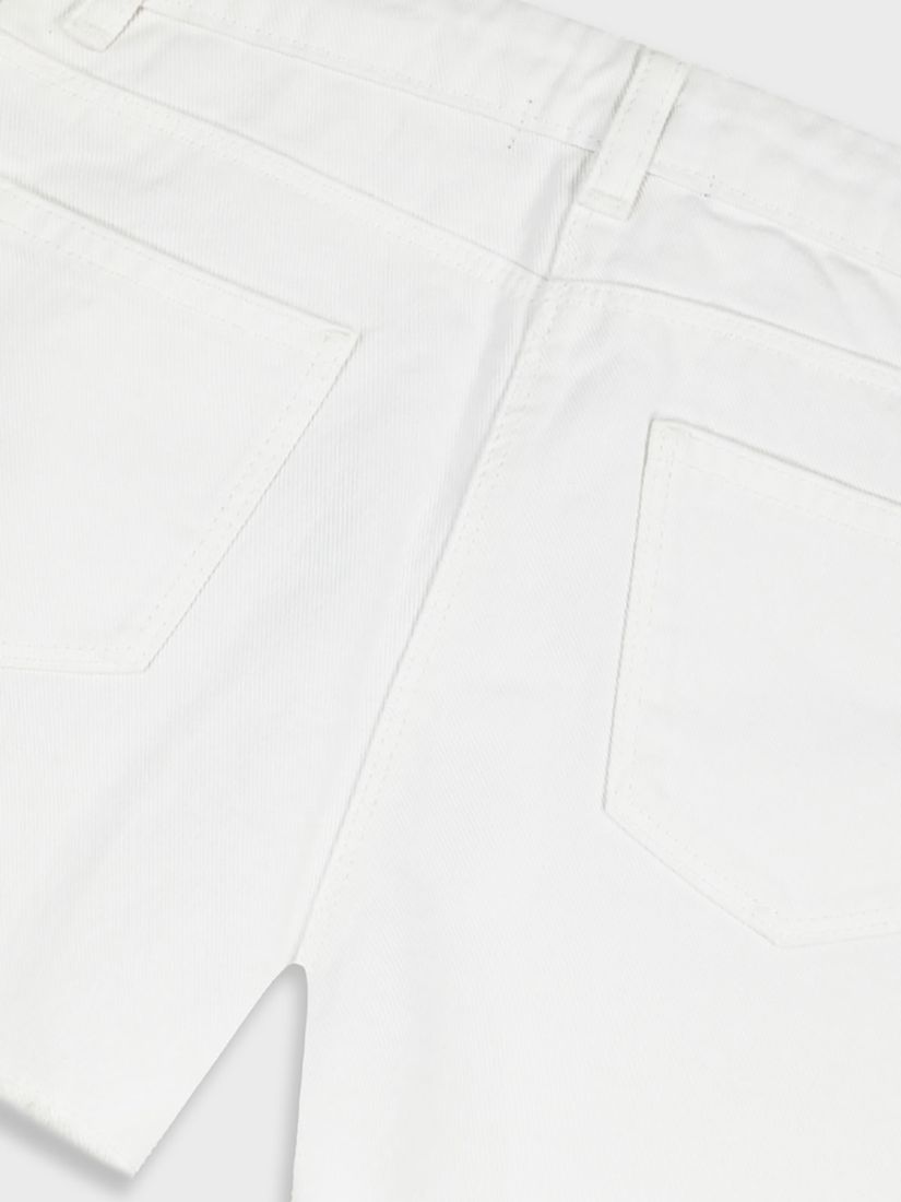 Σορτς τζιν μονόχρωμο με ξέφτια λευκό