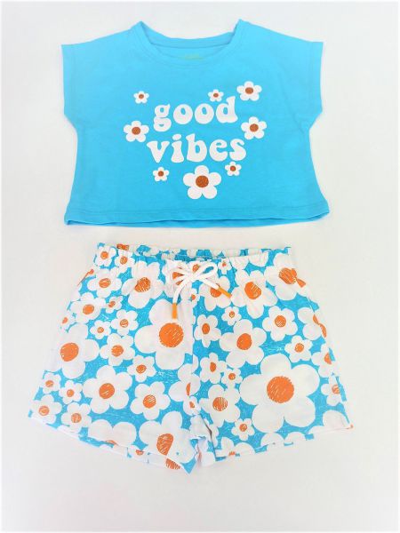 Σετ με φαρδύ κροπ τοπ και φλοράλ σορτς  τυρκουάζ