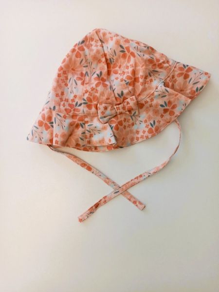 Καπέλο με φλοράλ print ροζ