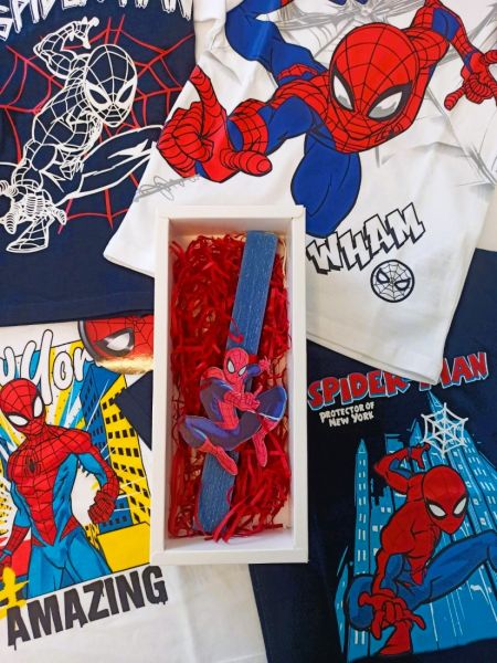 Χειροποίητη λαμπάδα με Spiderman μαγνητάκι μπλε