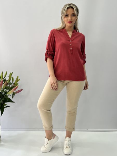 Jean μονόχρωμο με ρεβέρ mom fit μπεζ