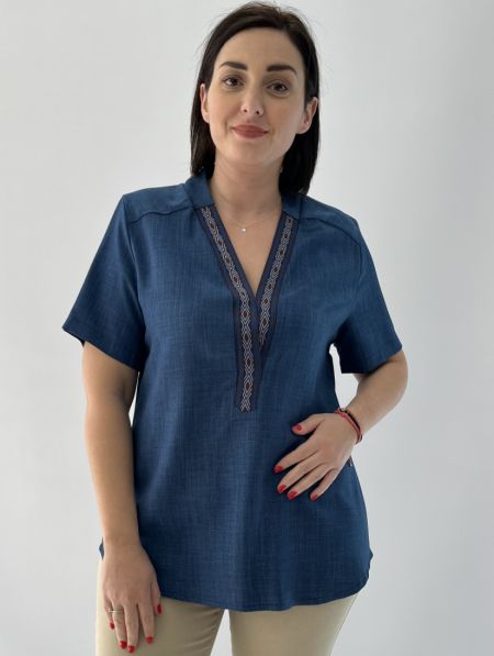 Πουκαμίσα λινή με κέντημα στο V μπλε