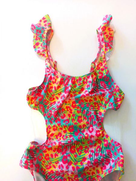 Μαγιό ολόσωμο με πολύχρωμο animal print ελληνικής ραφής φούξια