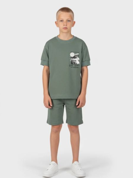 Σετ μπλούζα και μονόχρωμη βερμούδα με print graffiti χακί