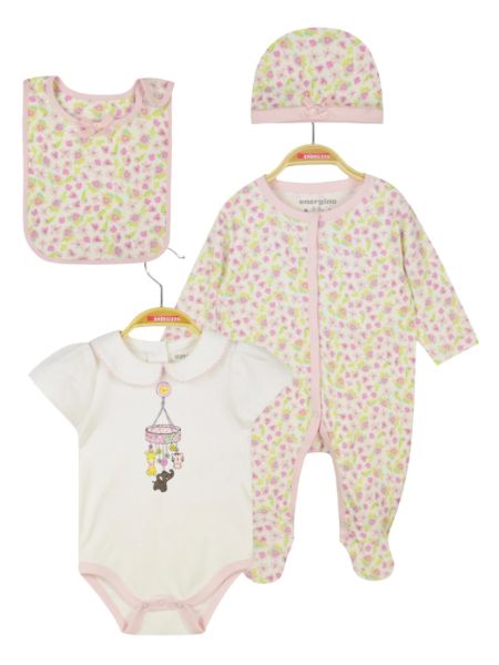 Βρεφικό σετ των τεσσάρων τεμαχίων σε κουτί δώρου ροζ