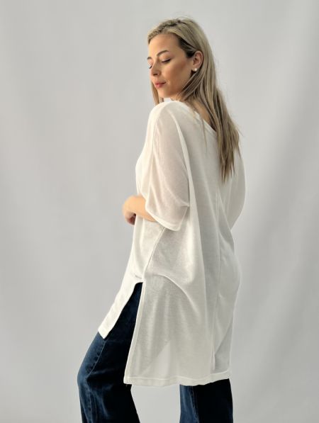 Μπλούζα λεπτή πλεκτή oversized με κοντό μανίκι λευκό